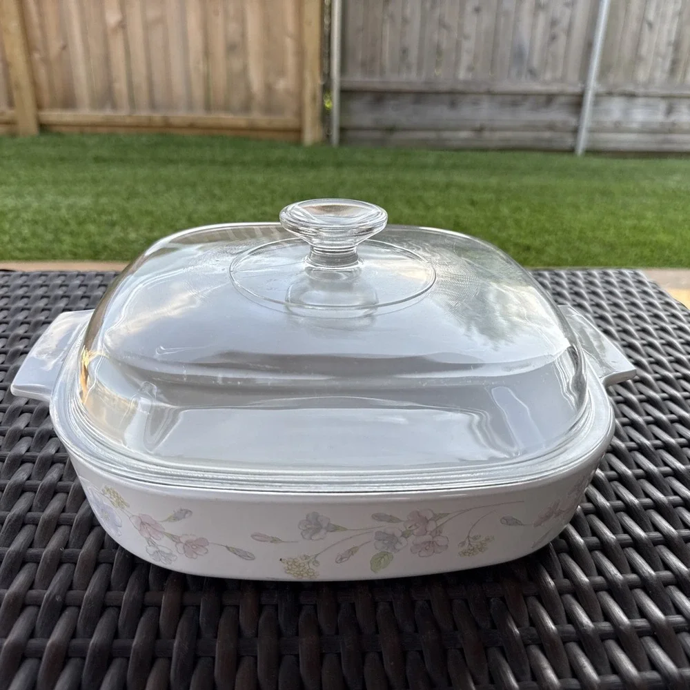 Vintage 1980's Corning Ware 2.5 Liter A-10-B Pastel Bouquet Casserole w/Lid RARE